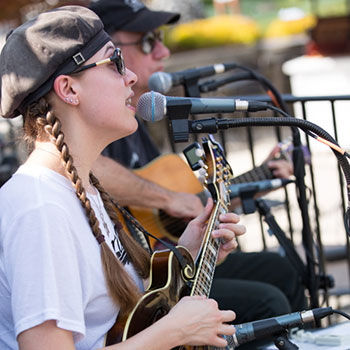 Eryn Eubanks and the Family Fold perform at Club Magnolia