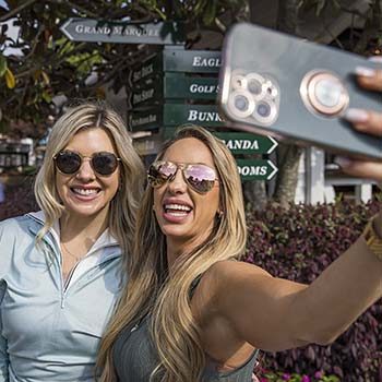 The perfect background for a selfie!