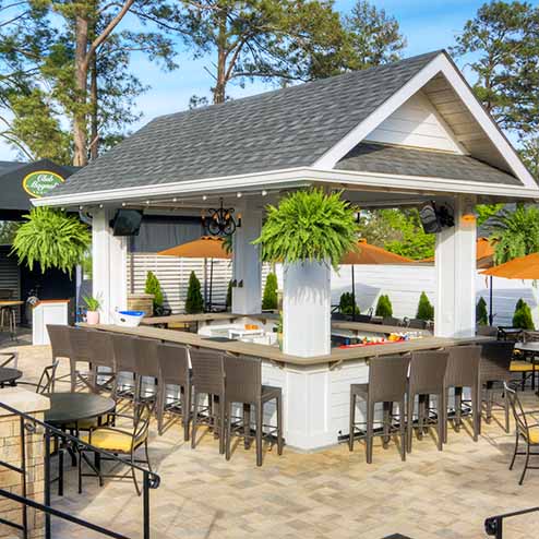 The Veranda Patio and Bar